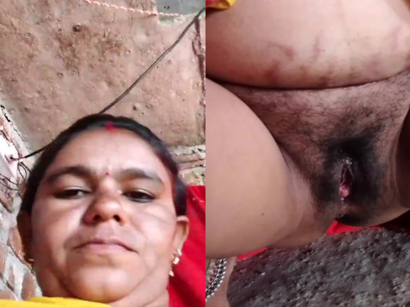 Mature village bhabhi making video for lover